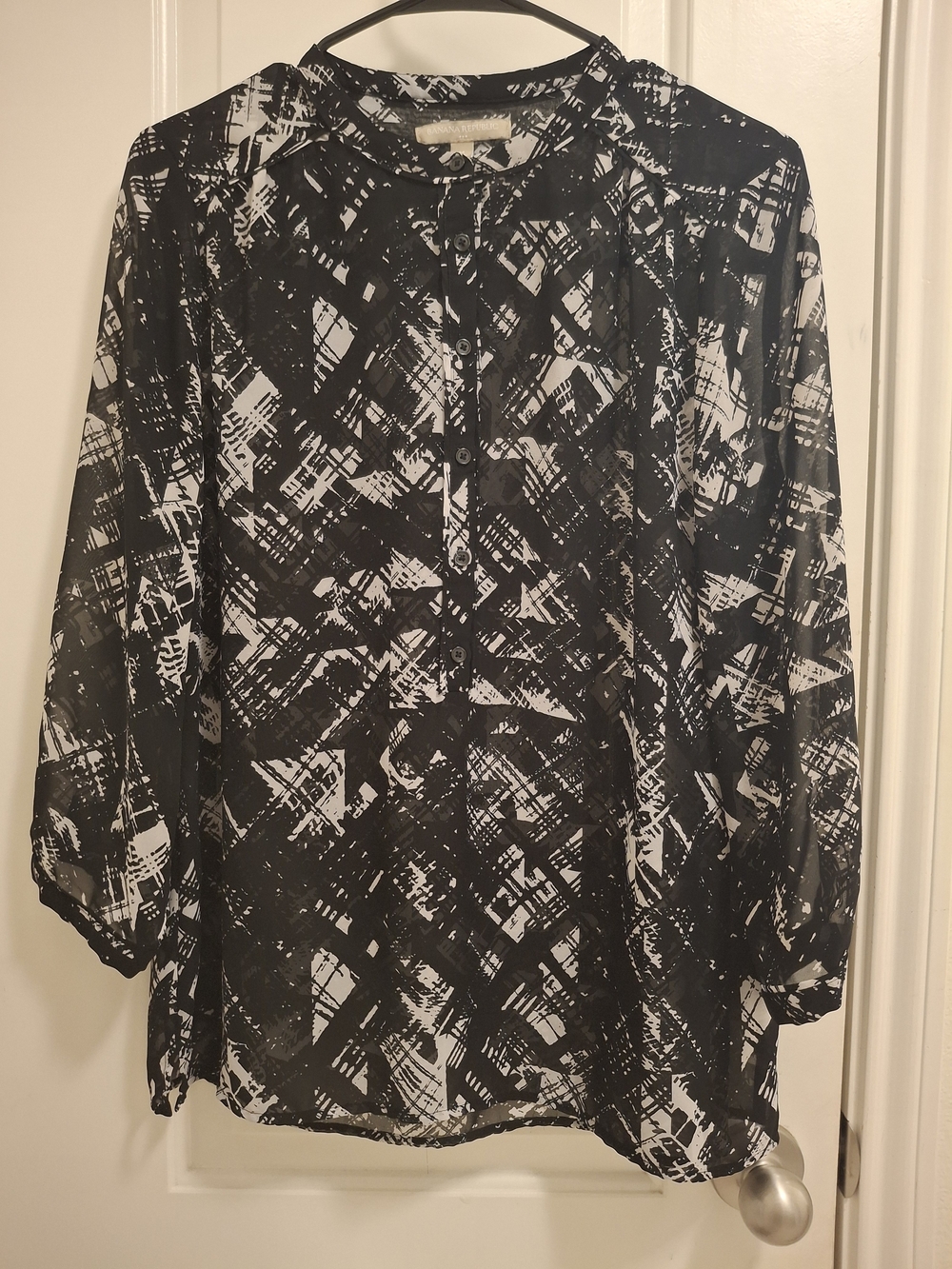 Banana Republic Black and White Abstract Button-Front Blouse